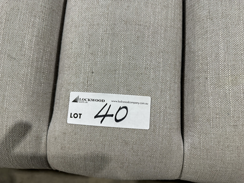040 (1)
